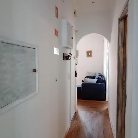 Historical Flat Design Apartament Lizbona